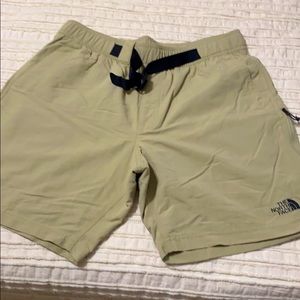 North Face shorts size M